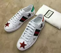 baskets paire de chaussures gucci femmes star